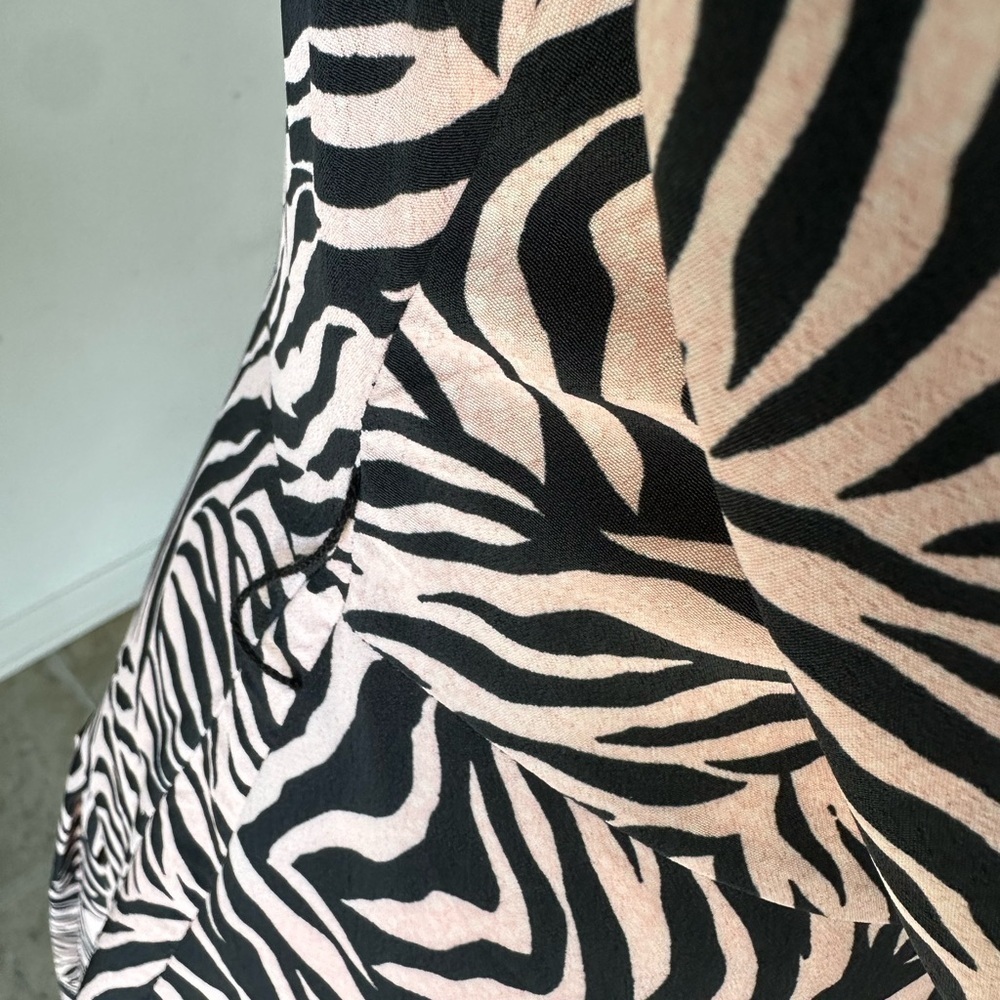 Topshop Black and Pink Patterned Dress - Picture 10 of 11